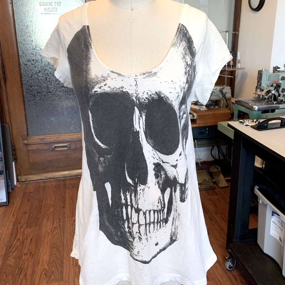 Oversized skull tee - Aritzia